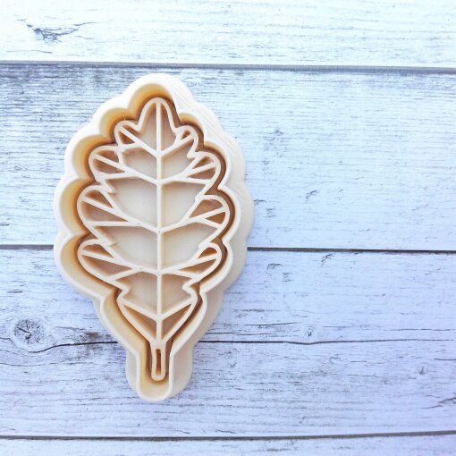 vykrajovátko Dubový list